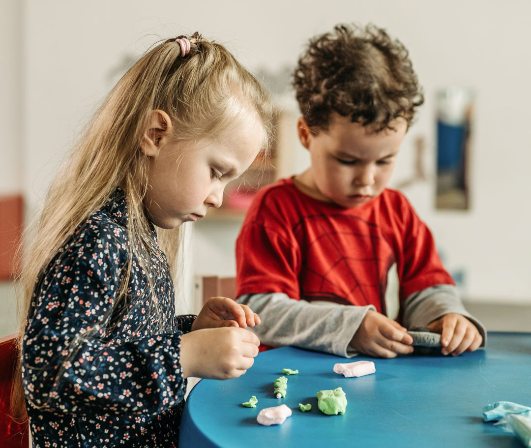 Wieblie Playing children